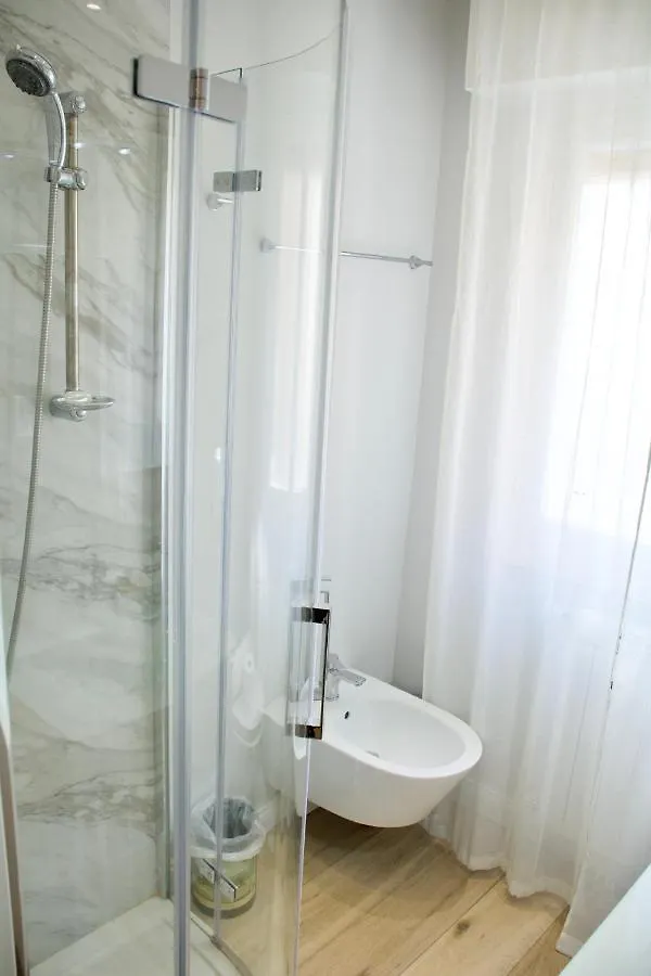 Twins Studio Apartment Bordighera 0*,