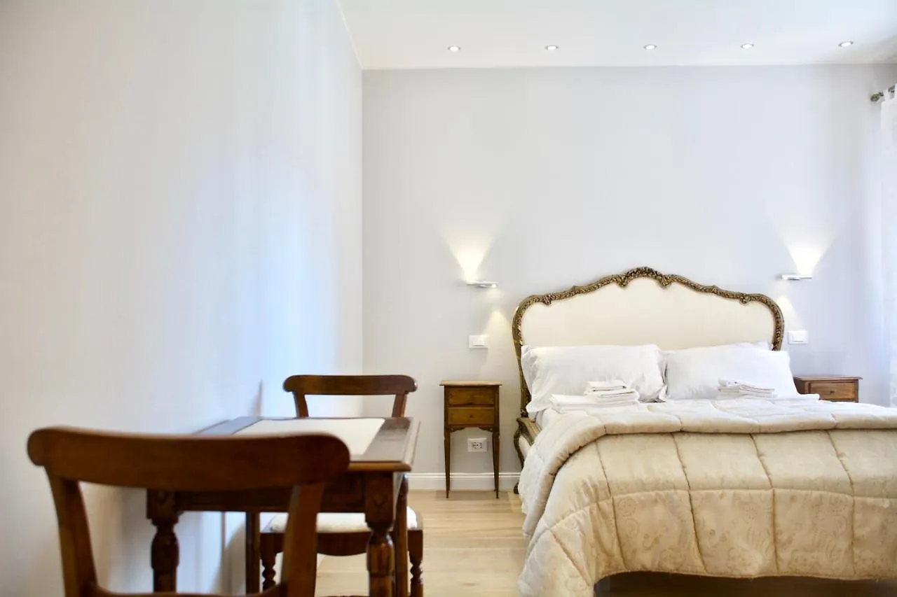 Twins Studio Apartment Bordighera Italy